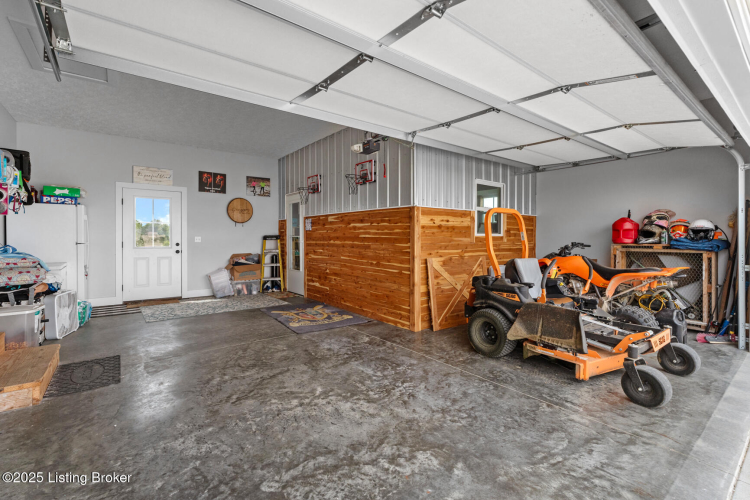 Listing Image 27