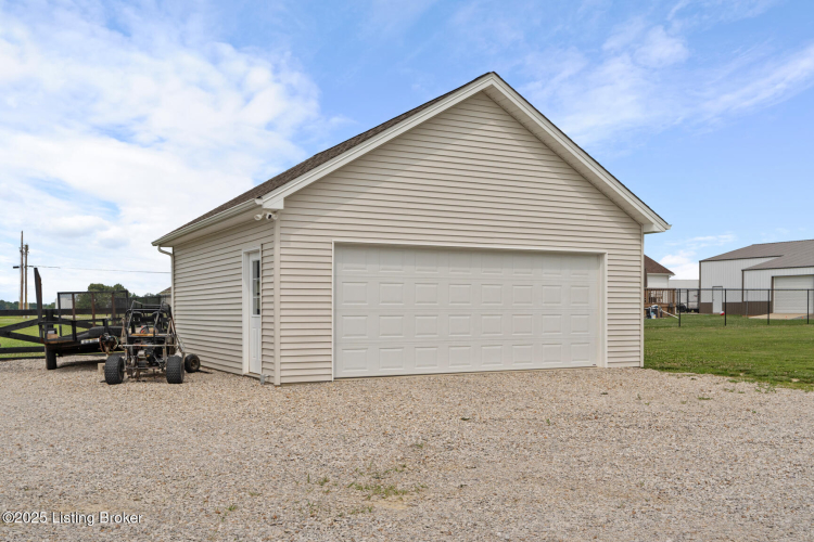 Listing Image 33