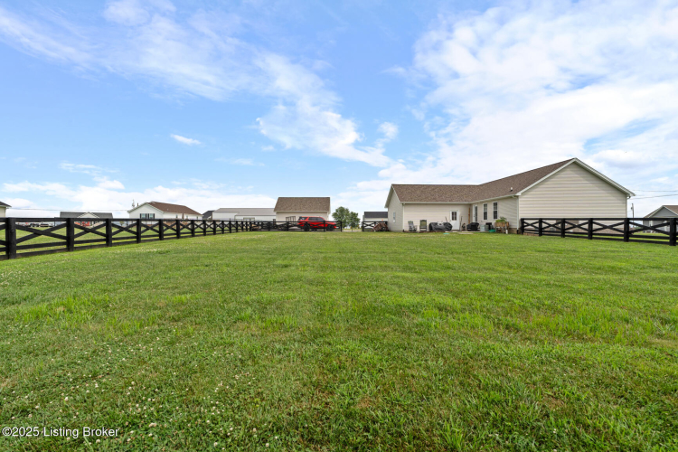 Listing Image 42