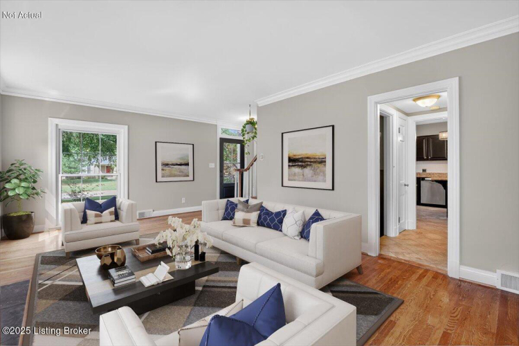 Listing Image 3