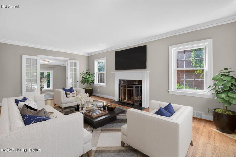 Listing Image 5