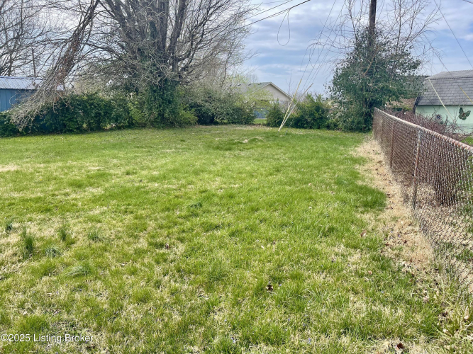 Listing Image 6