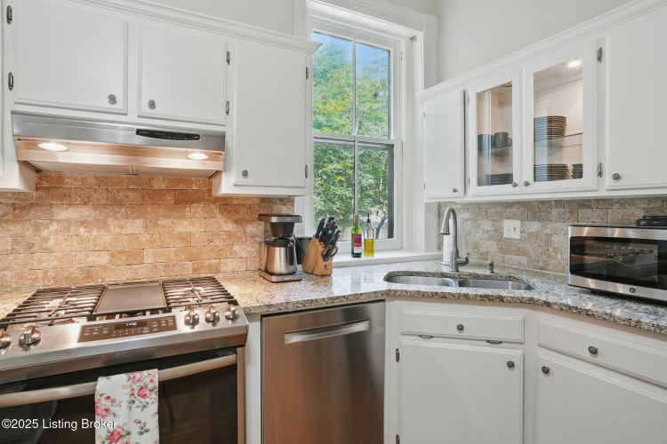 Listing Image 19