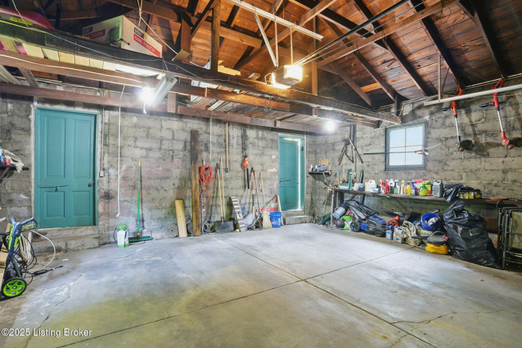 Listing Image 44