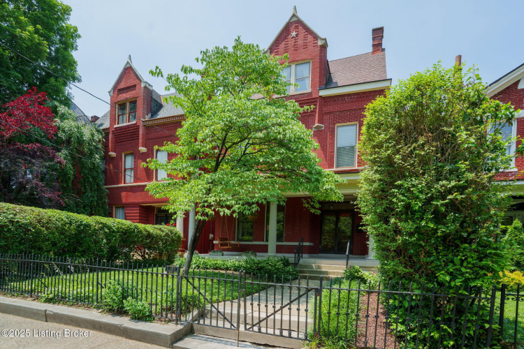 Listing Image 8