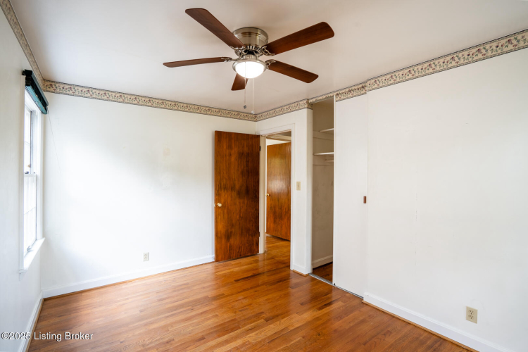 Listing Image 17