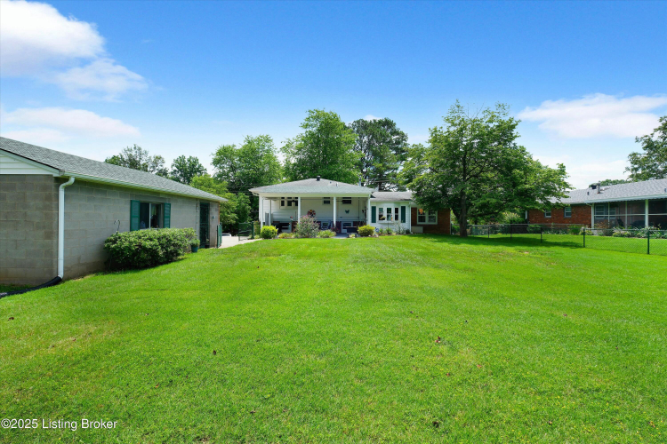 Listing Image 40
