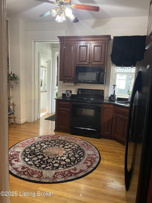 Listing Image 20