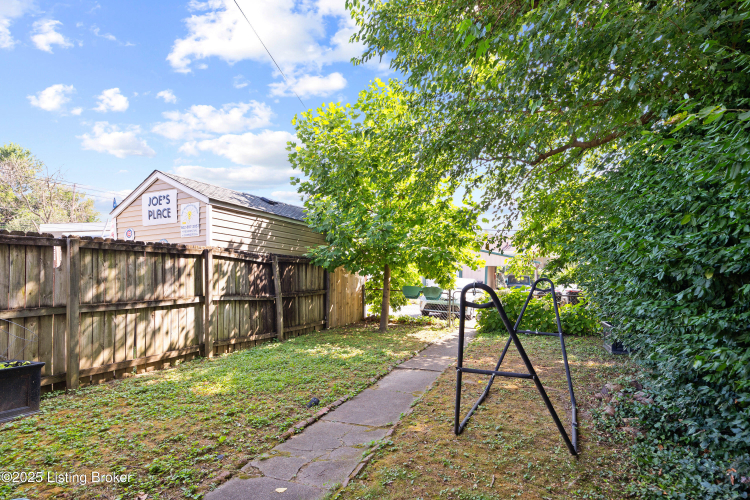 Listing Image 19