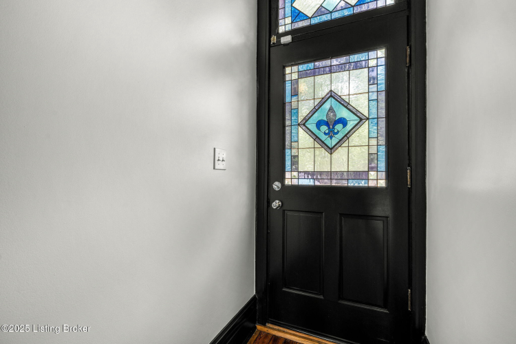 Listing Image 36