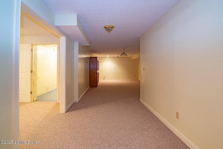 Listing Image 64