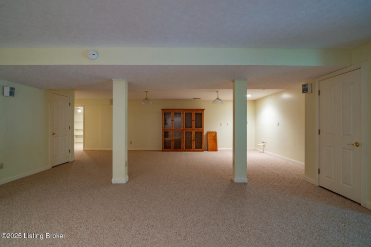 Listing Image 68
