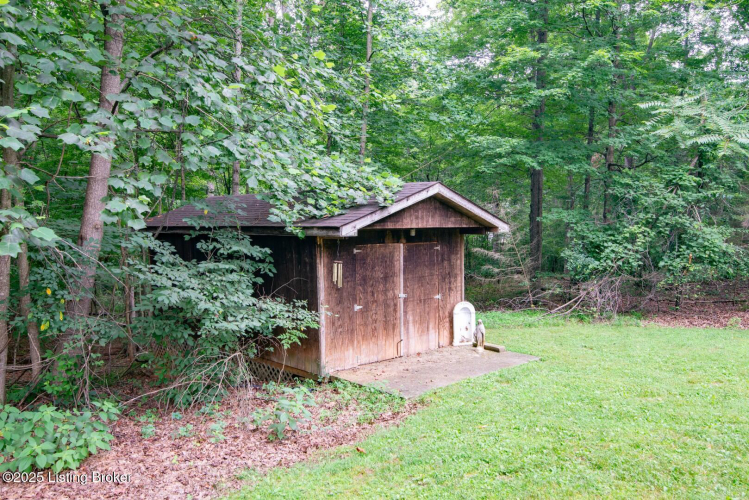 Listing Image 79