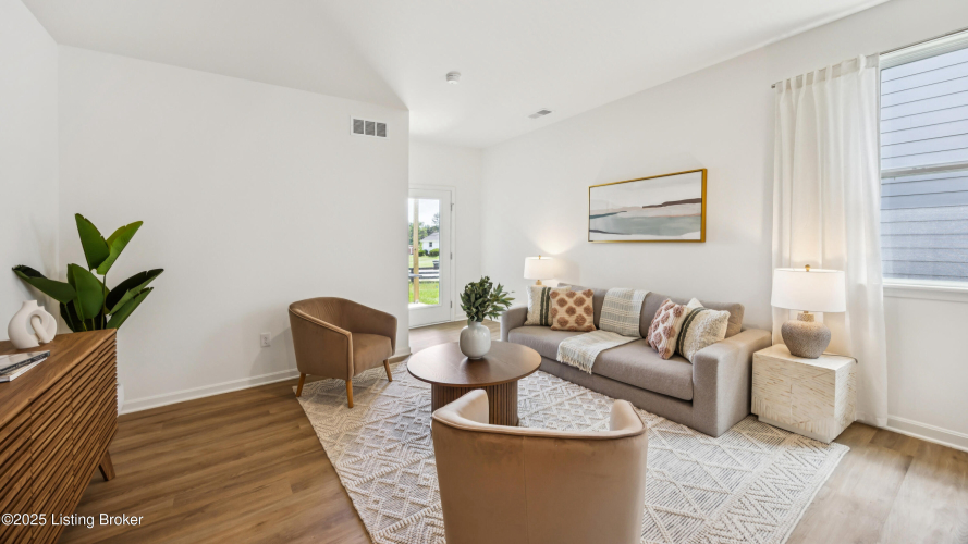 Listing Image 5
