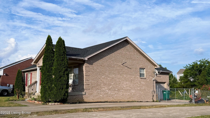 Listing Image 23