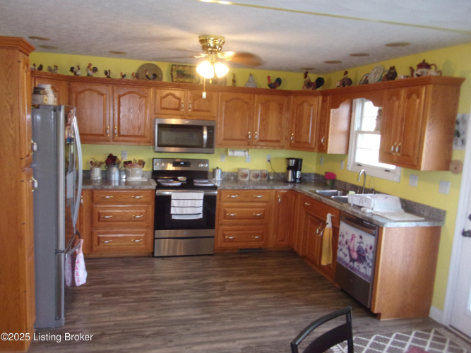 Listing Image 18
