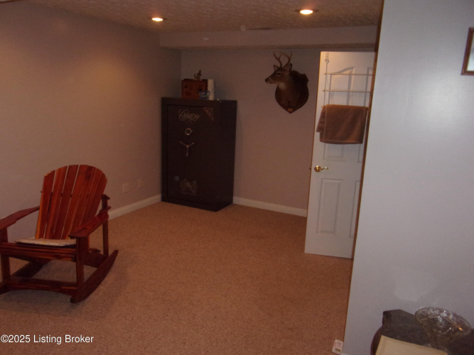 Listing Image 51