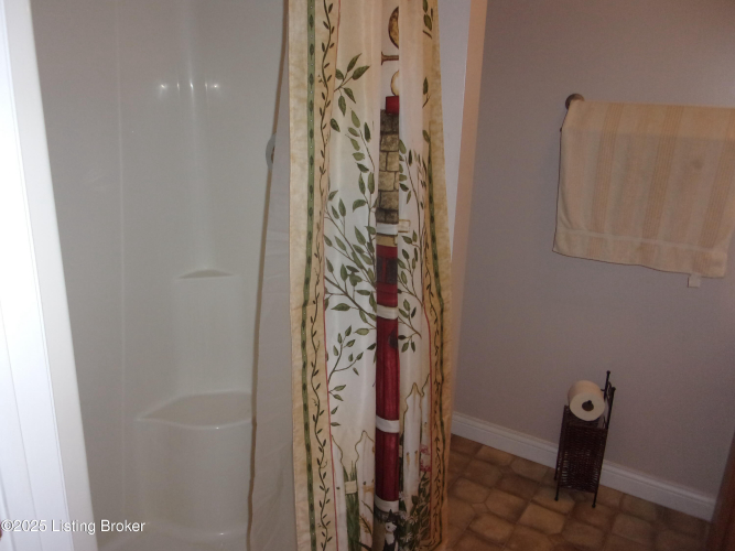 Listing Image 52
