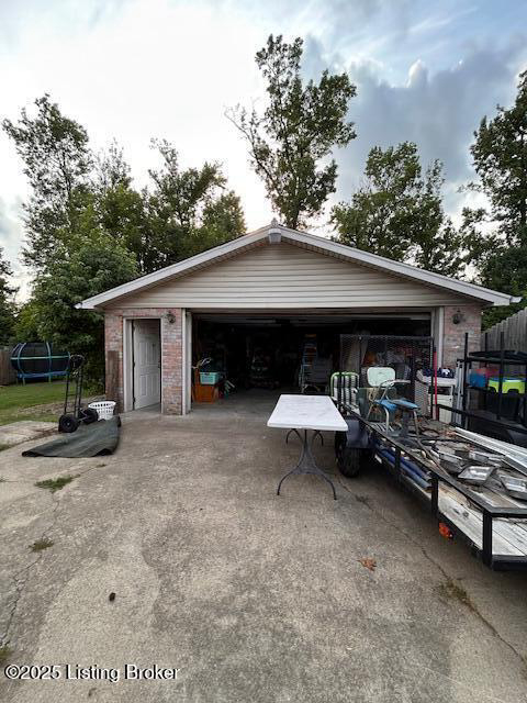 Listing Image 5