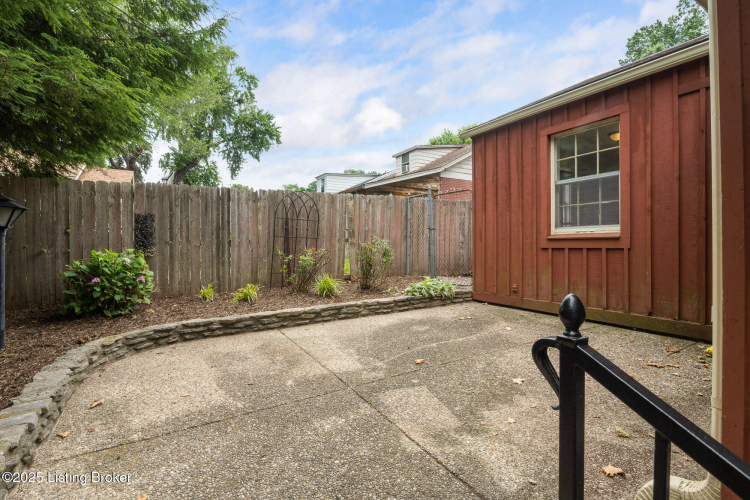 Listing Image 38