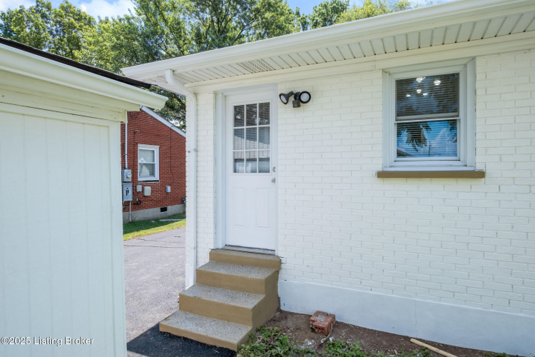Listing Image 31
