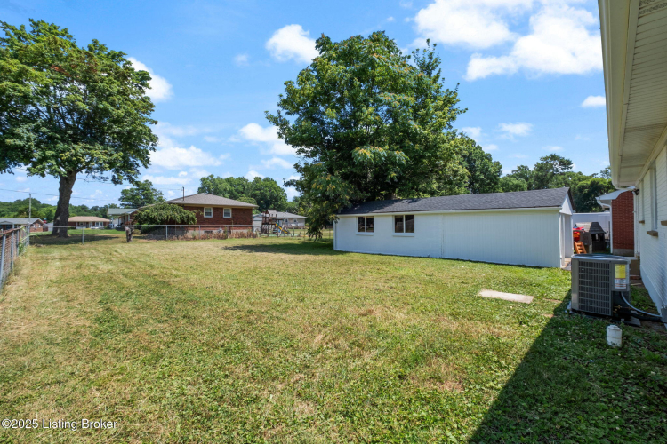 Listing Image 33
