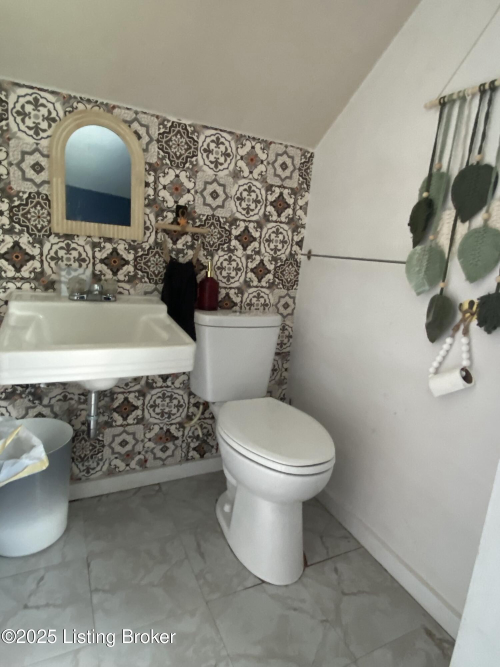 Listing Image 20