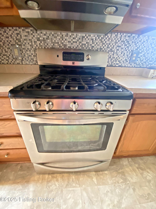 Listing Image 17