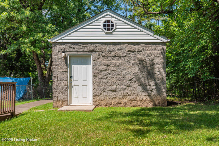 Listing Image 35