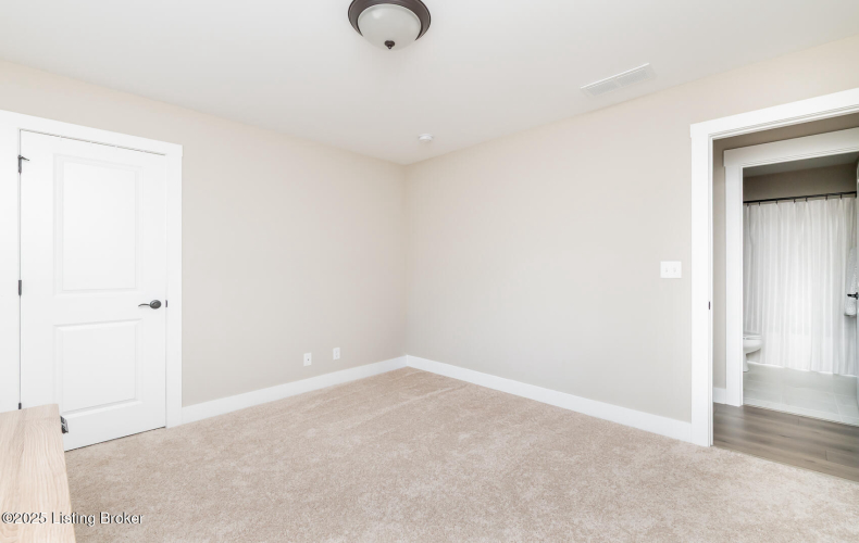 Listing Image 62