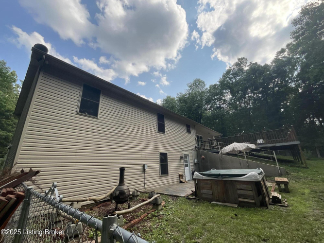 Listing Image 4