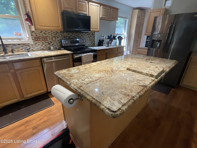 Listing Image 37