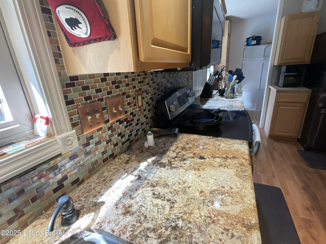 Listing Image 38