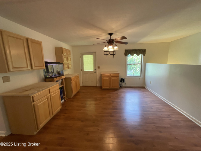 Listing Image 46
