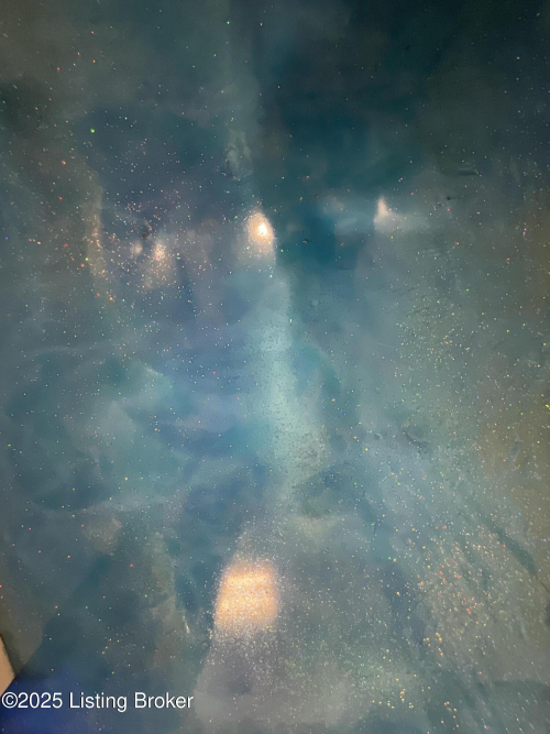 Listing Image 68