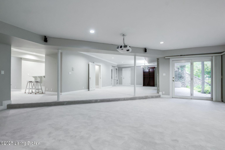 Listing Image 87
