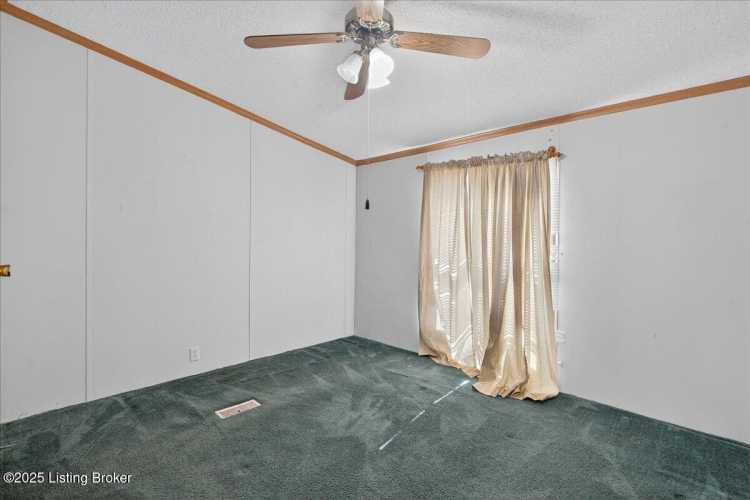 Listing Image 26