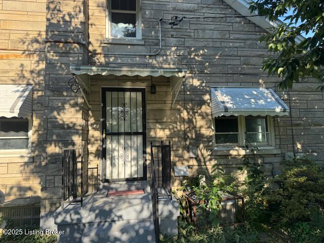 Listing Image 10