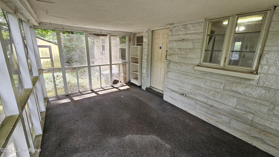 Listing Image 41