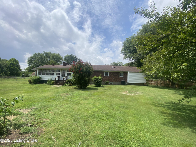 Listing Image 16