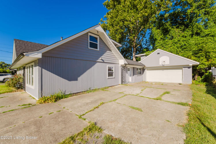 Listing Image 37