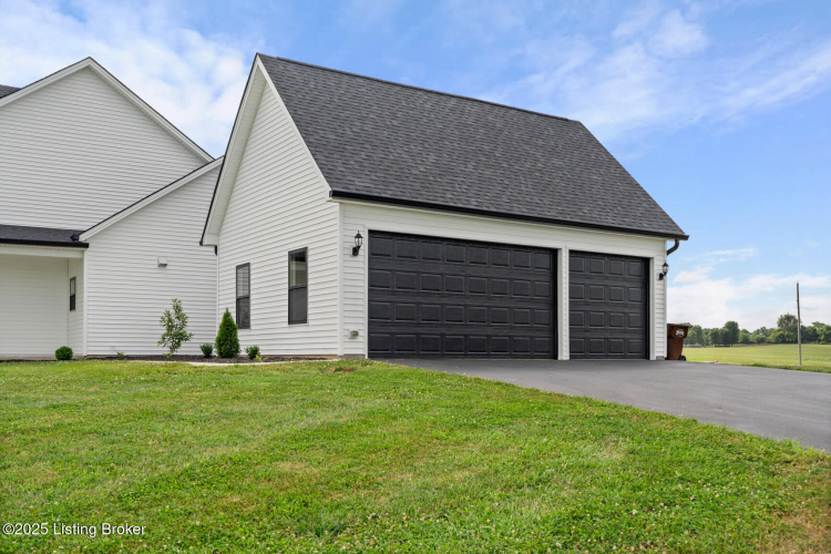 Listing Image 58