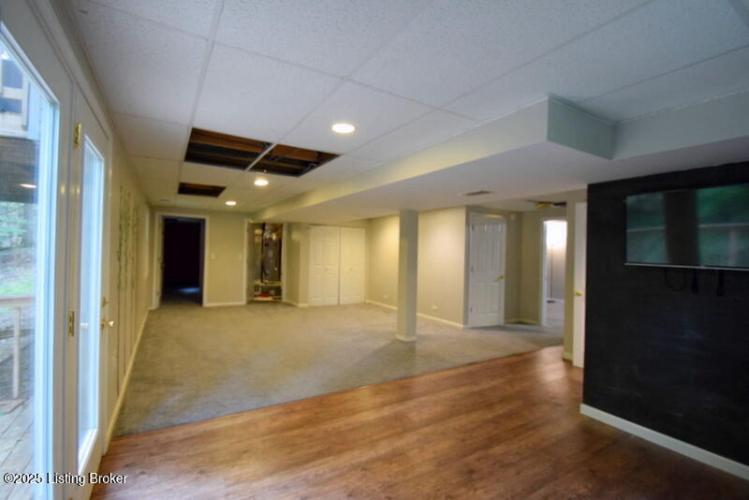 Listing Image 52