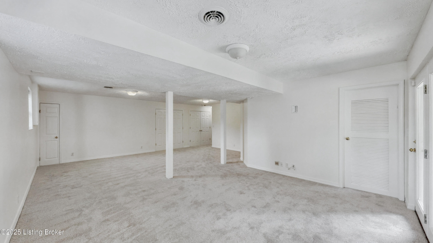 Listing Image 48