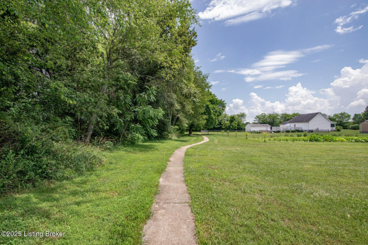 Listing Image 32