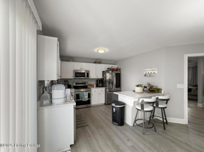 Listing Image 14