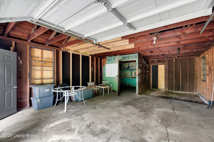 Listing Image 37