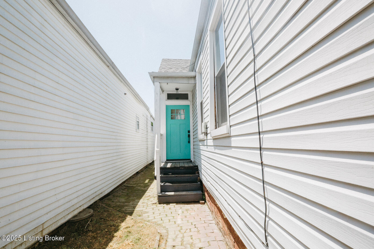 Listing Image 29