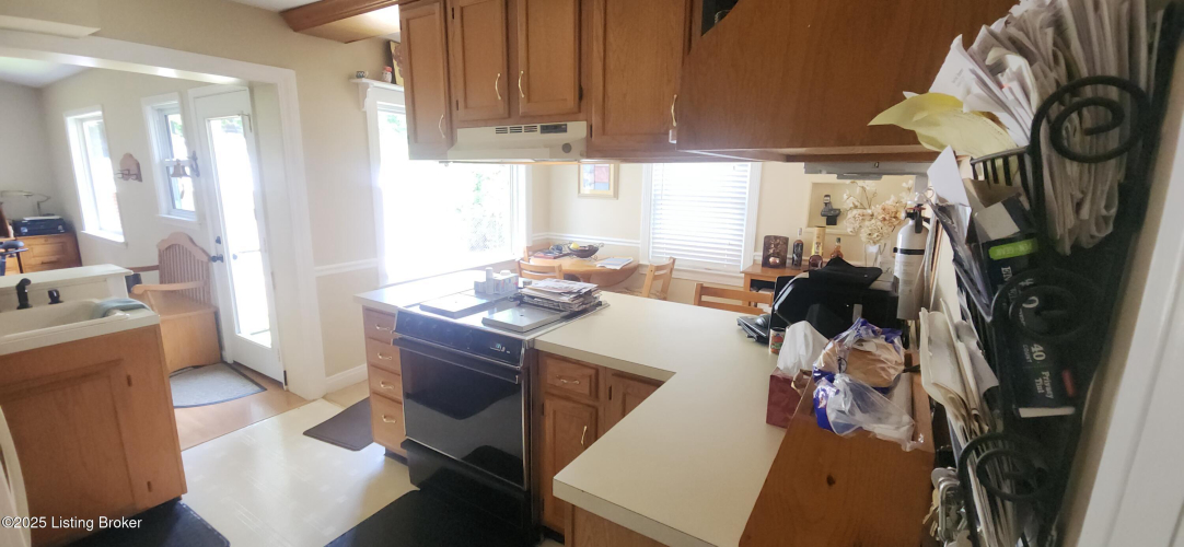 Listing Image 14