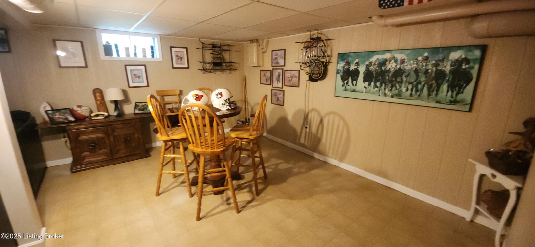 Listing Image 29